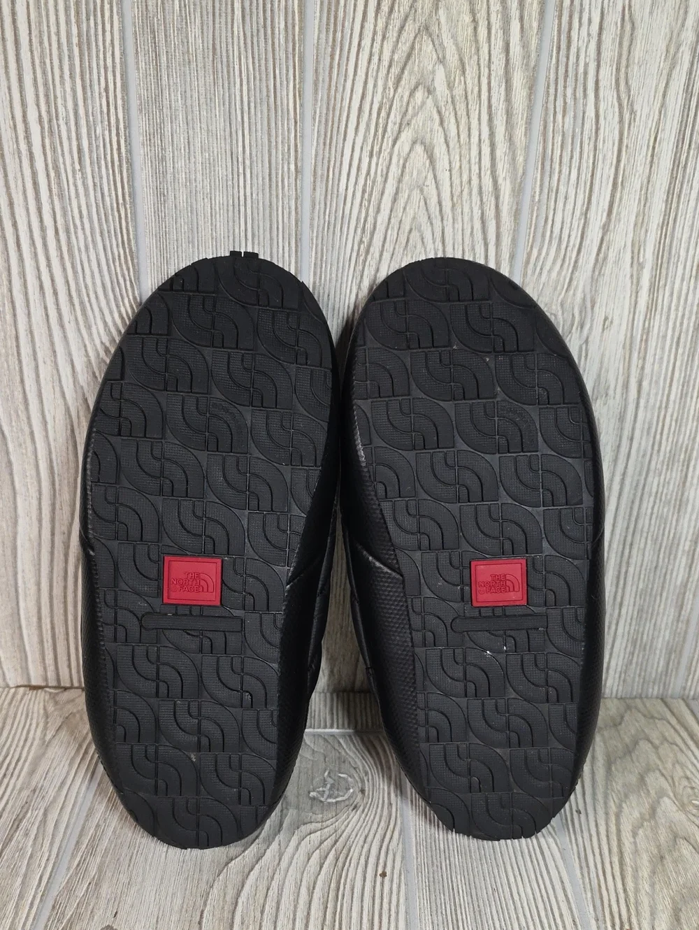 The North Face ThermoBall Traction Black Quilted Slip On Mules Mens Size 8